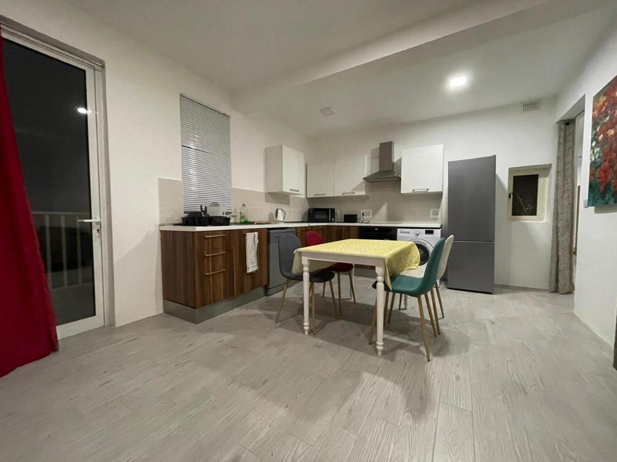 City Center Properties - Modern Room With Ac & Ensuit Bathroom - Room 1 St. Paul's Bay Esterno foto