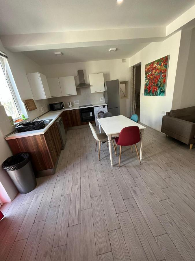 City Center Properties - Modern Room With Ac & Ensuit Bathroom - Room 1 St. Paul's Bay Esterno foto